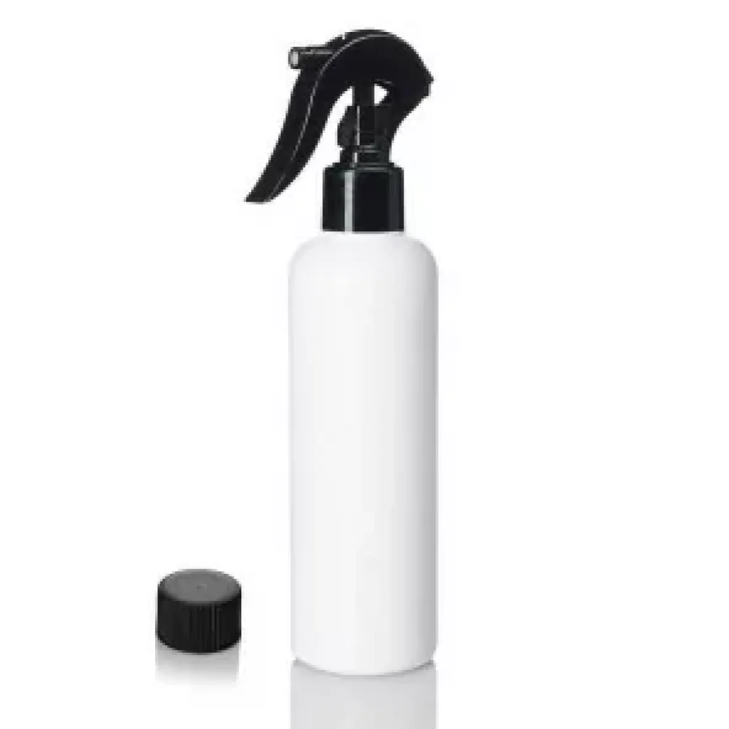 buteliukas-su-purskikliu-ir-kamsteliu-250ml.webp